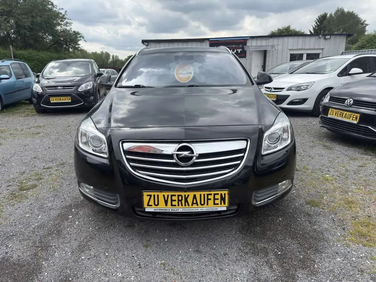 Gebraucht Opel Insignia Selection 140 PS (102 kW) 2013 Schwarz Kombi