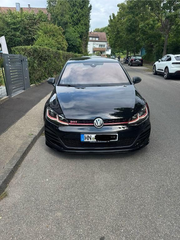 Schwarz Gebraucht 2020 VW Golf VII GTI Limousine | 27.650 € (Fairer Preis) - Bild 1/4