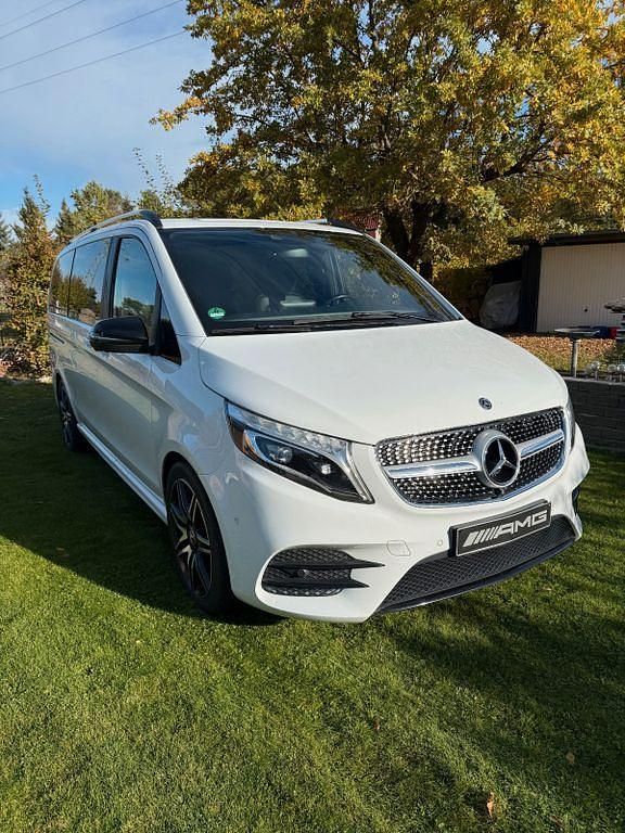 Weiß Gebraucht 2018 Mercedes V250 Edition Van / Kleinbus | 34.299 € (Fairer Preis) - Bild 1/4