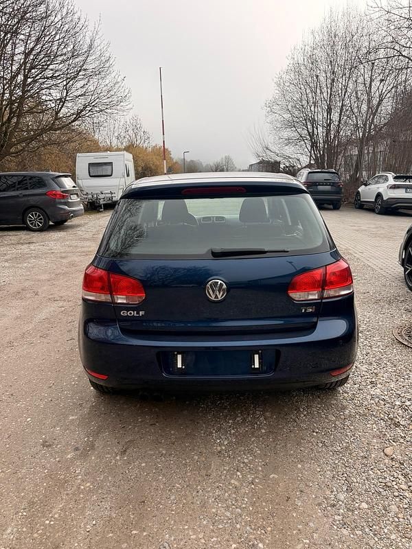 Gebraucht VW Golf VI 122 PS (89 kW) 2009 Blau Kleinwagen