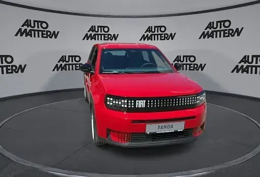 Gebraucht Fiat Grande Panda Red 83 kW (113 PS) 2025 Rot Kleinwagen