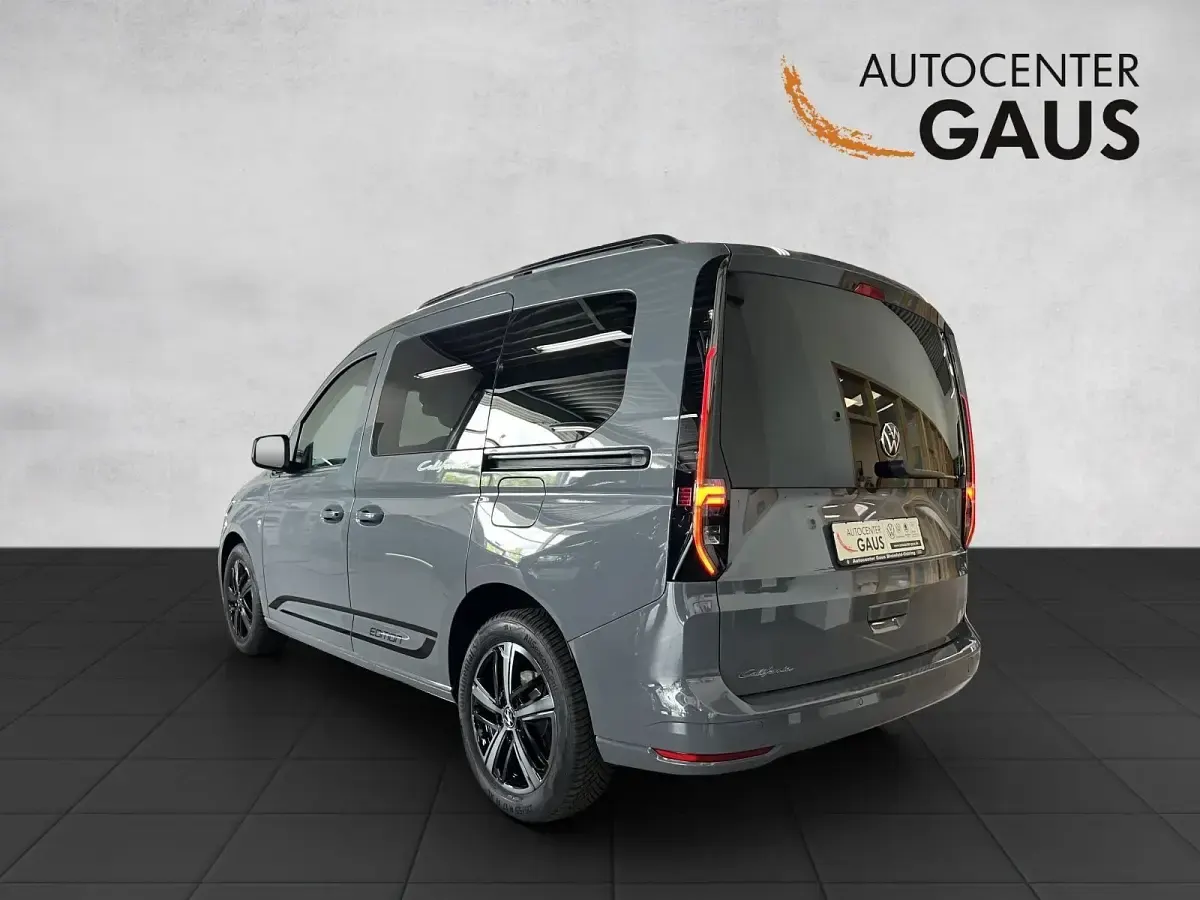 Neu VW Caddy California 116 PS (85 kW) 2026 Grau Van / Kleinbus