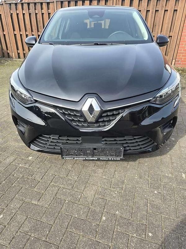 Gebraucht Renault Clio V Equilibre 91 PS (66 kW) 2023 Perlmutt schwarz Limousine