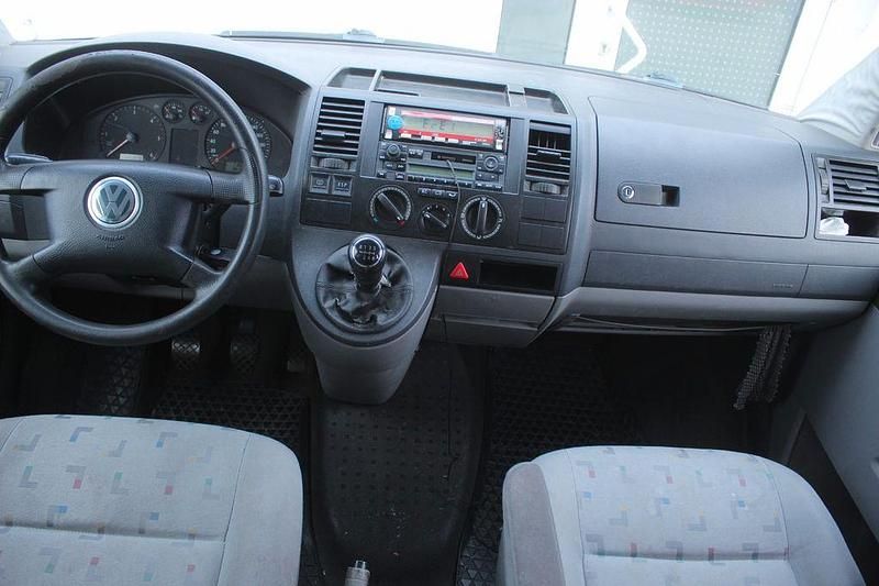 Gebraucht VW Caravelle 131 PS (96 kW) 2005 Grau Van / Kleinbus