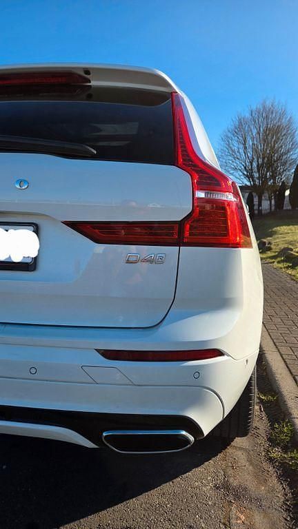 Gebraucht Volvo XC60 R-Design 190 PS (139 kW) 2018 Weiß SUV