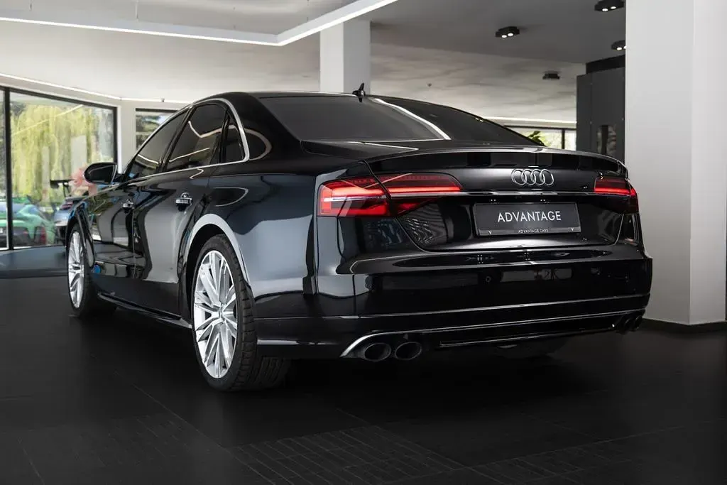 Gebraucht Audi S8 519 PS (381 kW) 2016 Schwarz Limousine