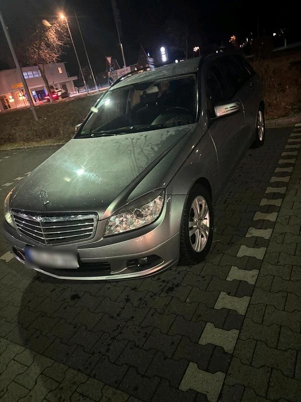 Gebraucht Mercedes C200 136 PS (100 kW) 2011 Grau Kombi