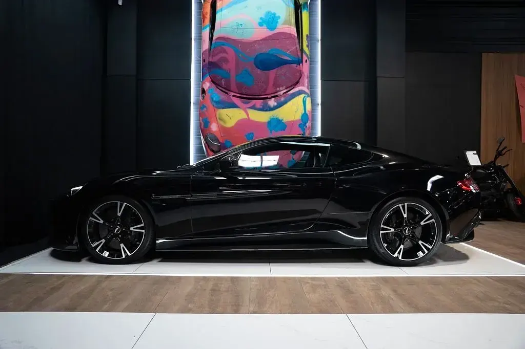 Gebraucht Aston Martin Vanquish 600 PS (441 kW) 2017 Schwarz