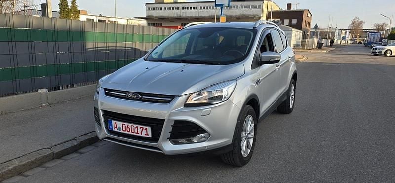 Gebraucht Ford Kuga 179 PS (131 kW) 2015 Silber SUV