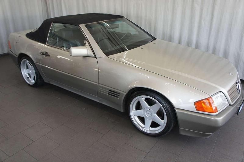 Gebraucht Mercedes SL300 231 PS (169 kW) 1990 Silber Cabrio