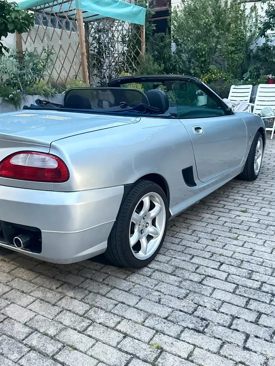 Käytetty MG TF 116 HP (85 kW) 2005 Hopea Avoauto