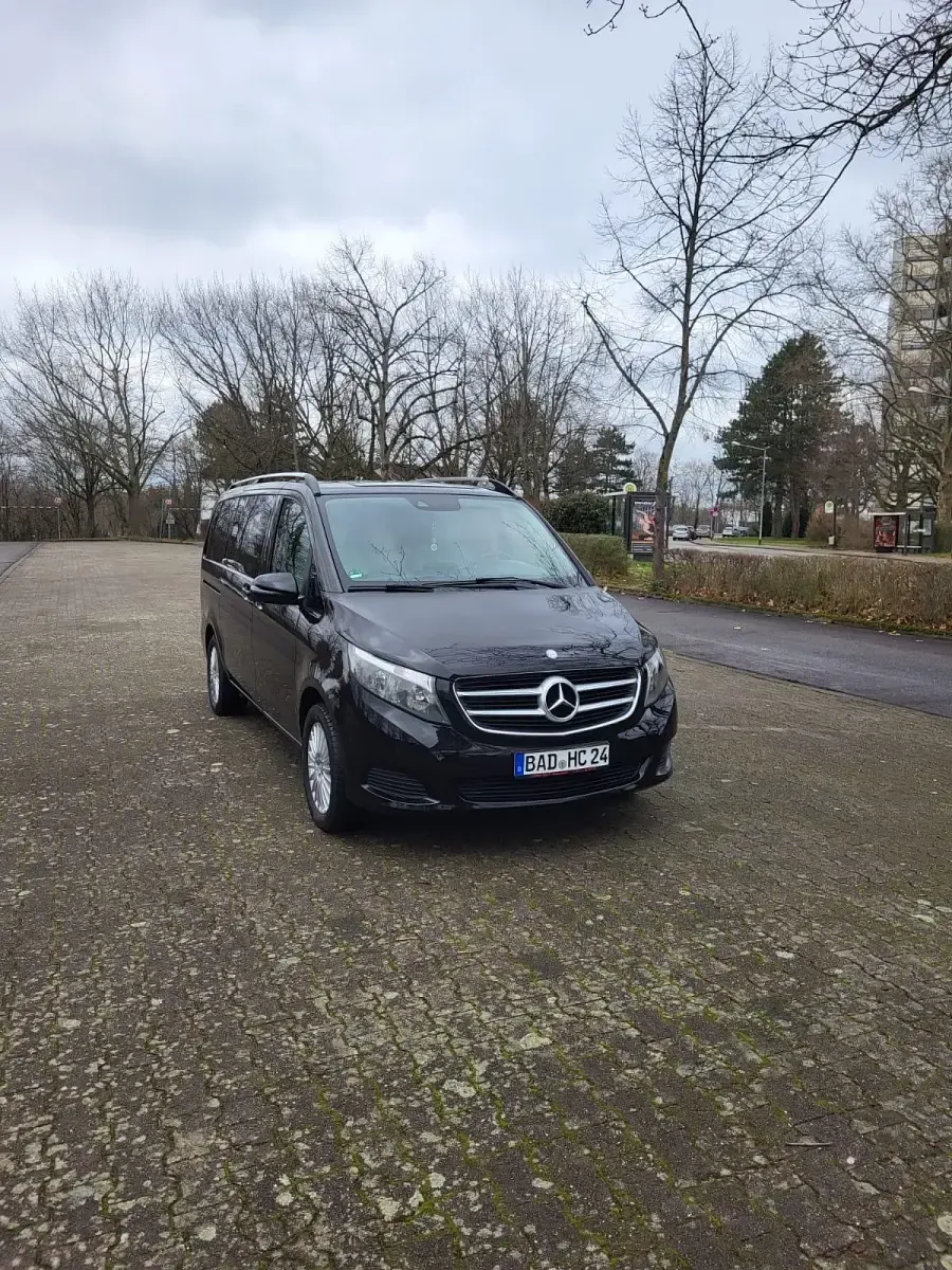 Gebraucht Mercedes V220 163 PS (119 kW) 2016 Schwarz Van / Kleinbus