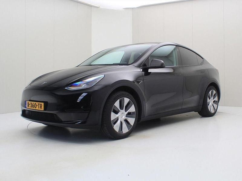 Gebraucht Tesla Model Y Standard Range 250 kW (341 PS) 2022 Schwarz SUV
