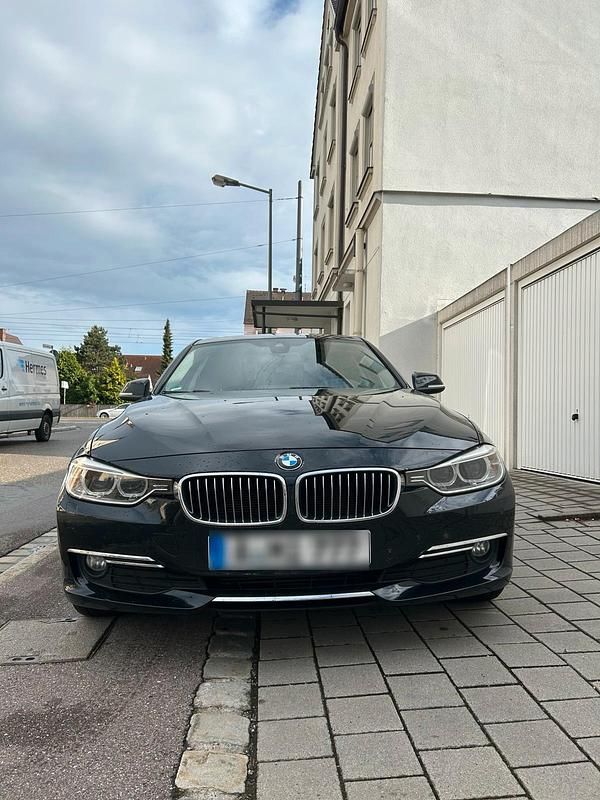 Gebraucht BMW 320 Luxury Line 184 PS (135 kW) 2013 Limousine