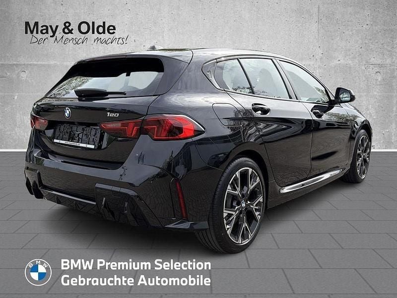 Gebraucht BMW 120 Performance 170 PS (125 kW) 2025 Schwarz Kleinwagen