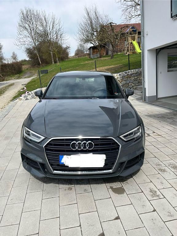Gebraucht Audi A3 S-Line 150 PS (110 kW) 2017 Grau Limousine