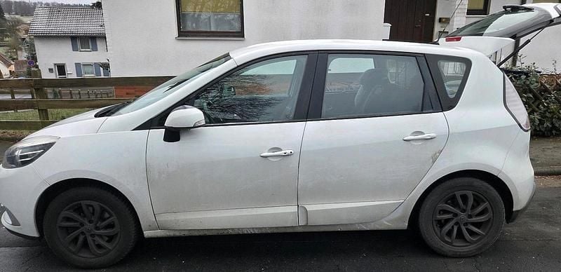 Gebraucht Renault Scénic III 130 PS (95 kW) 2013 Weiß Van / Kleinbus