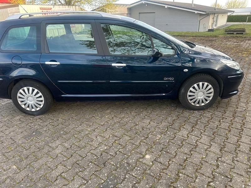 Gebraucht Peugeot 307 109 PS (80 kW) 2008 Blau Kombi