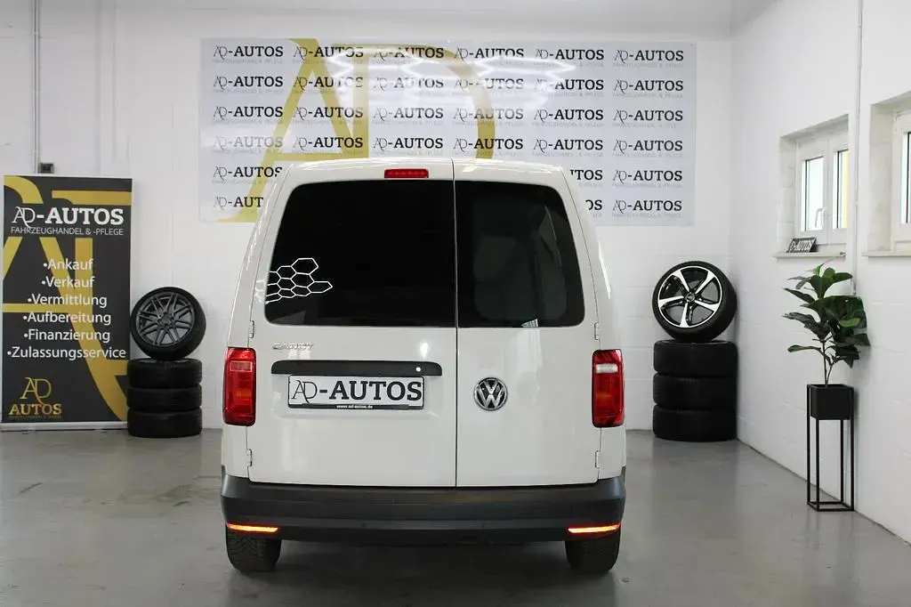 Gebraucht VW Caddy 102 PS (75 kW) 2019 Weiß Van / Kleinbus