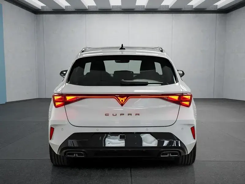 Neu Cupra Leon 150 PS (110 kW) 2026 Weiß Kombi
