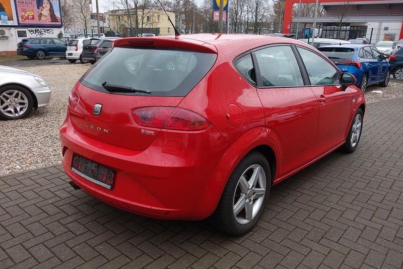 Gebraucht Seat Leon Reference 125 PS (91 kW) 2009 Rot Kleinwagen
