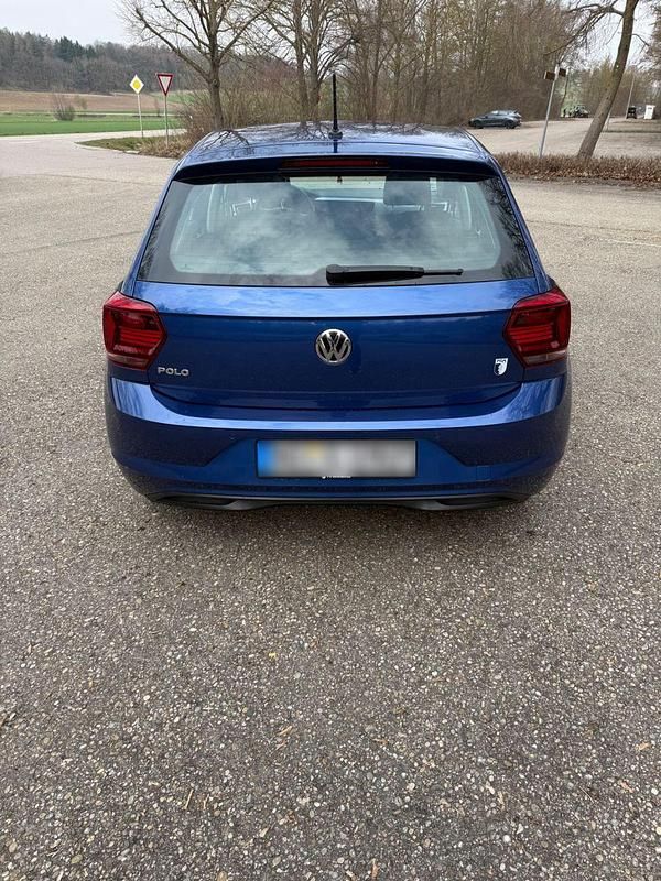Gebraucht VW Polo Highline 95 PS (69 kW) 2020 Blau Kleinwagen