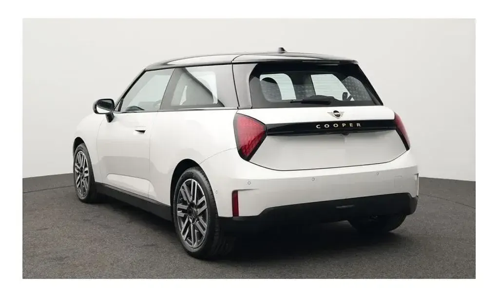Gebraucht Mini Cooper SE Classic 160 kW (218 PS) 2025 Weiß Kleinwagen