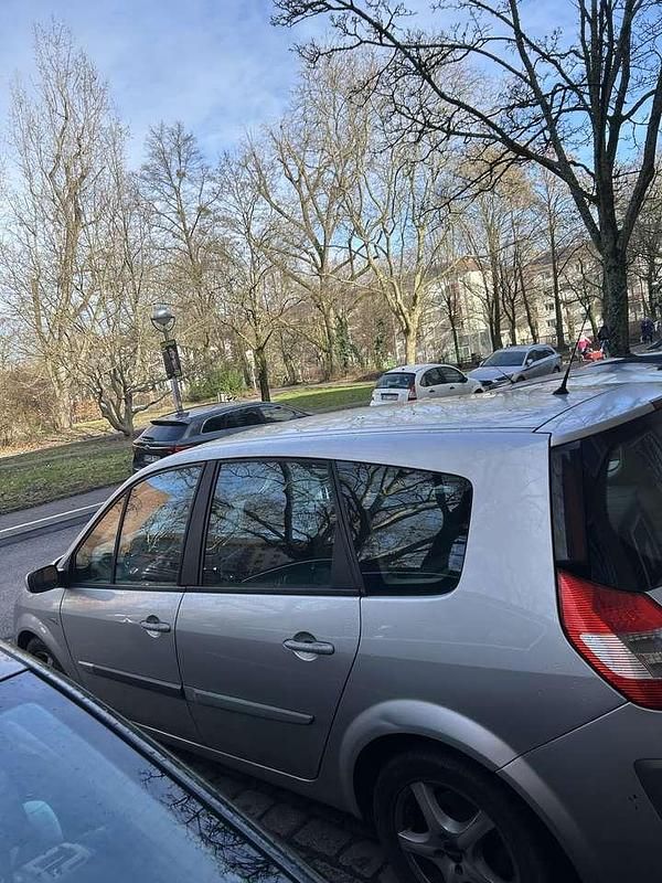 Gebraucht Renault Scénic II Exception 131 PS (96 kW) 2005 Van / Kleinbus