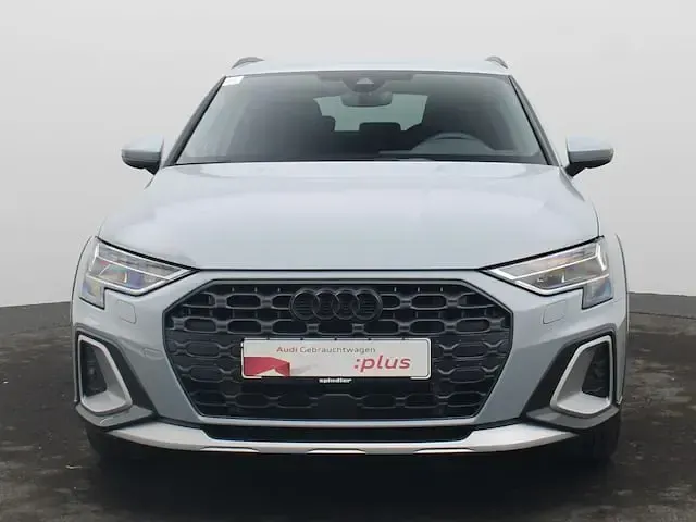 Gebraucht Audi A3 e-tron Ambiente 204 PS (150 kW) 2025 Pfeilgrau perleffekt Kleinwagen