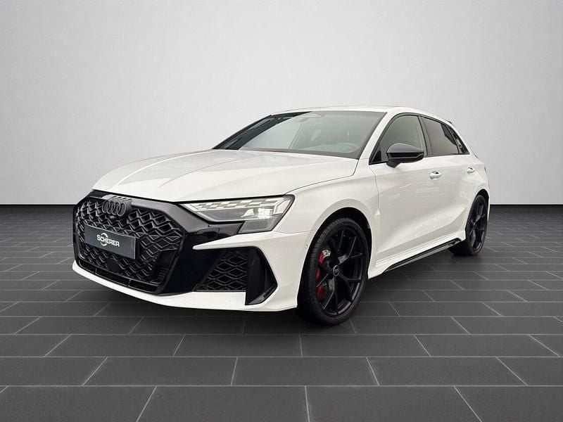 Gebraucht Audi RS3 Sportback Advanced 400 PS (294 kW) 2026 Arkonaweiß Kleinwagen