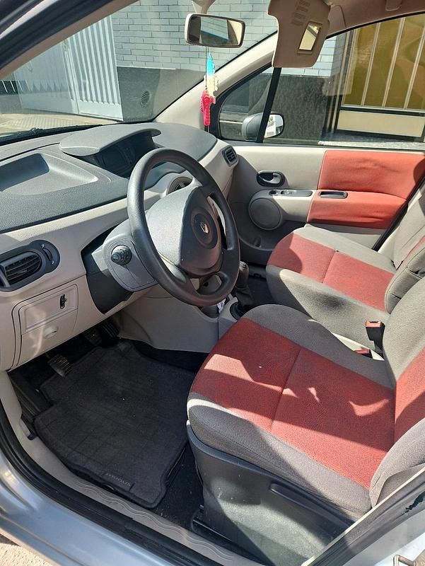 Gebraucht Renault Modus 101 PS (74 kW) 2005 Silber Van / Kleinbus