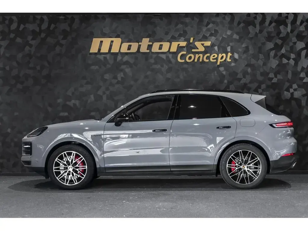 Brugt Porsche Cayenne 519 HK (381 kW) 2024 Grå SUV
