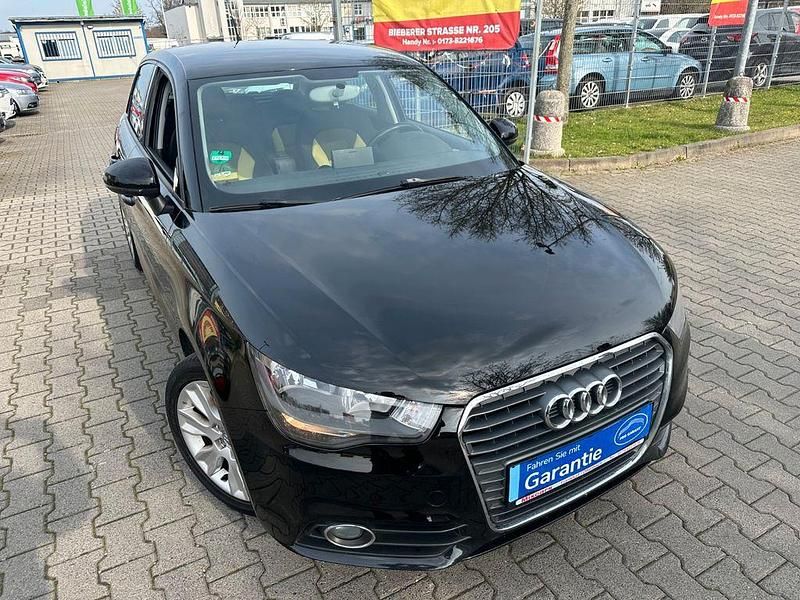 Brillantschwarz Gebraucht 2013 Audi A1 Sportback Ambition Kleinwagen | 8.450 € (Fairer Preis) - Bild 1/4