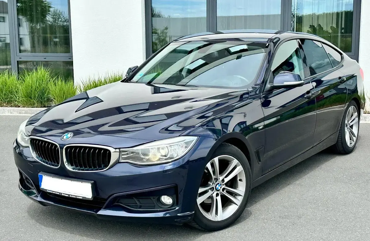 Gebraucht BMW 320 Gran Turismo 184 PS (135 kW) 2013 Blau Limousine