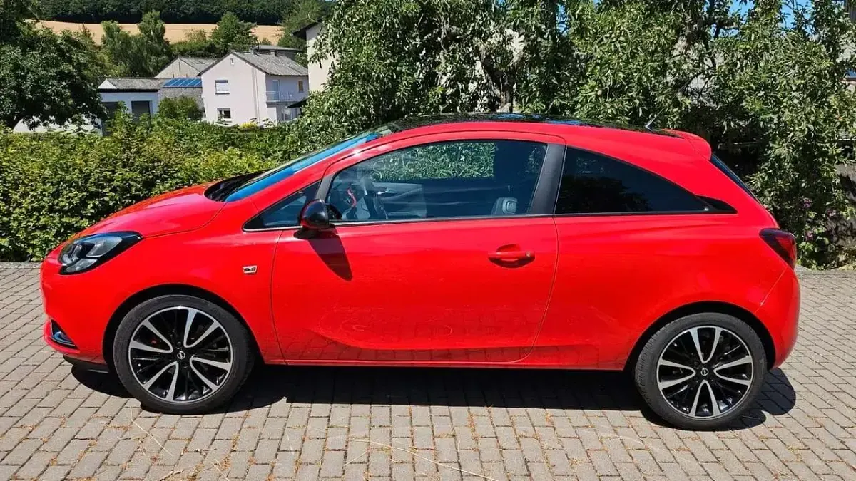 Gebraucht Opel Corsa Color Edition 101 PS (74 kW) 2015 Kleinwagen