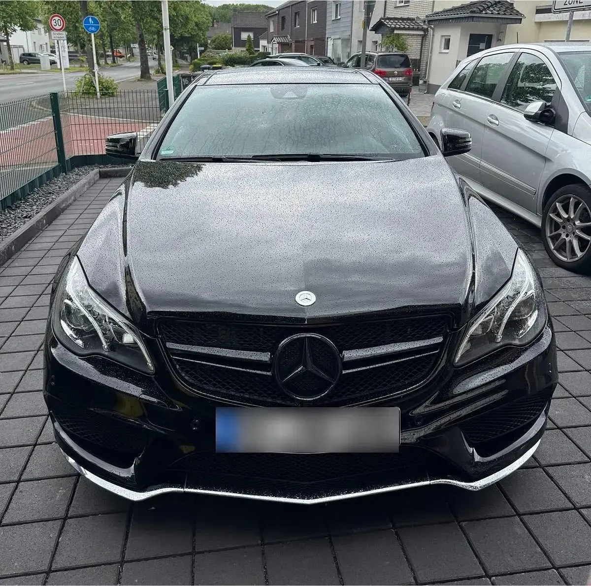 Gebraucht Mercedes E350 AMG line 258 PS (189 kW) 2015 Schwarz Coupé