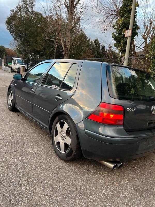 Gebraucht VW Golf IV 1998 Grau Kleinwagen