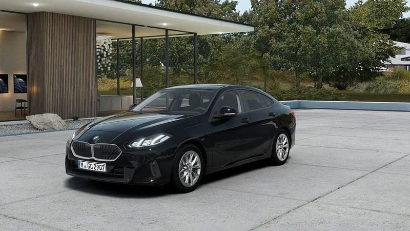 Schwarz uni Neu 2025 BMW 216 Coupé | 28.778 € (Superpreis) - Bild 1/4