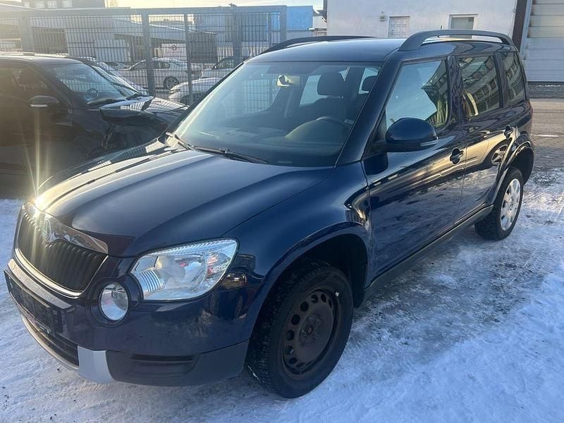 Gebraucht Skoda Yeti Easy 105 PS (77 kW) 2013 Blau SUV