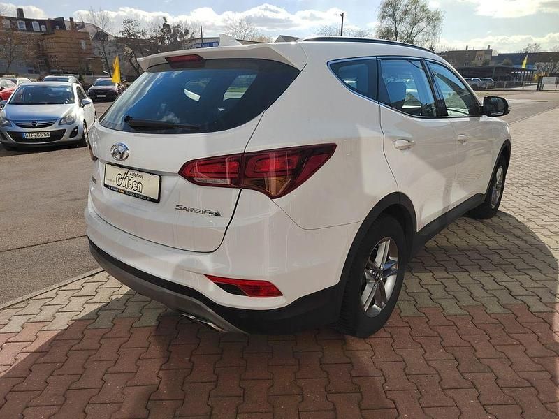Gebraucht Hyundai Santa Fe 200 PS (147 kW) 2018 Weiß SUV