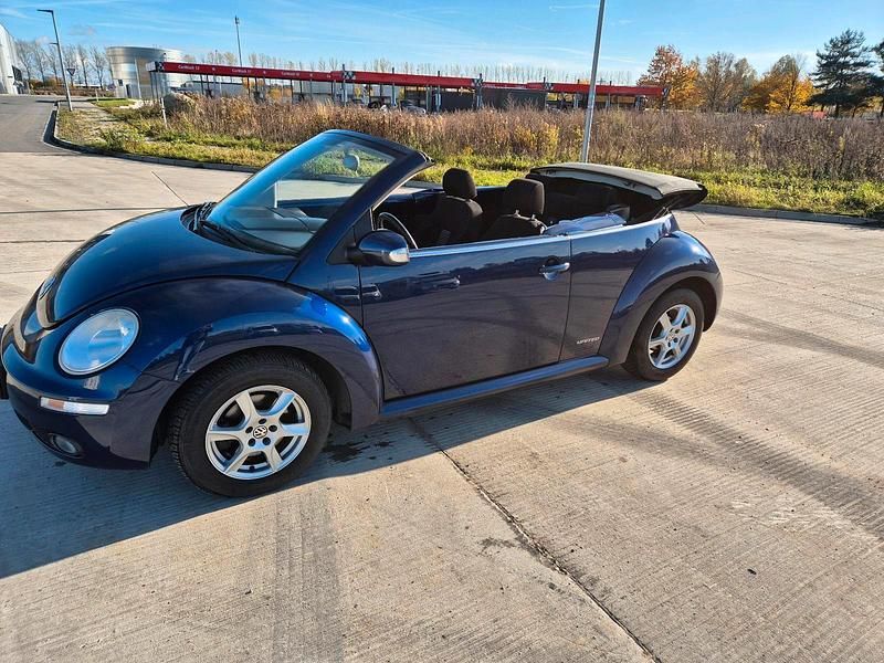 Gebraucht VW New Beetle United 115 PS (84 kW) 2008 Blau Kleinwagen