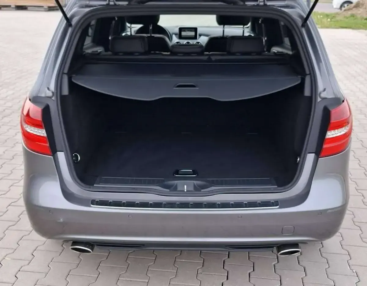 Gebraucht Mercedes B200 136 PS (100 kW) 2012 Grau Kleinwagen