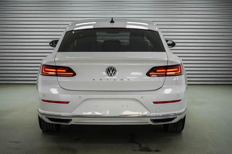 Gebraucht VW Arteon Elegance 190 PS (139 kW) 2019 Oryx white metallic () Kleinwagen