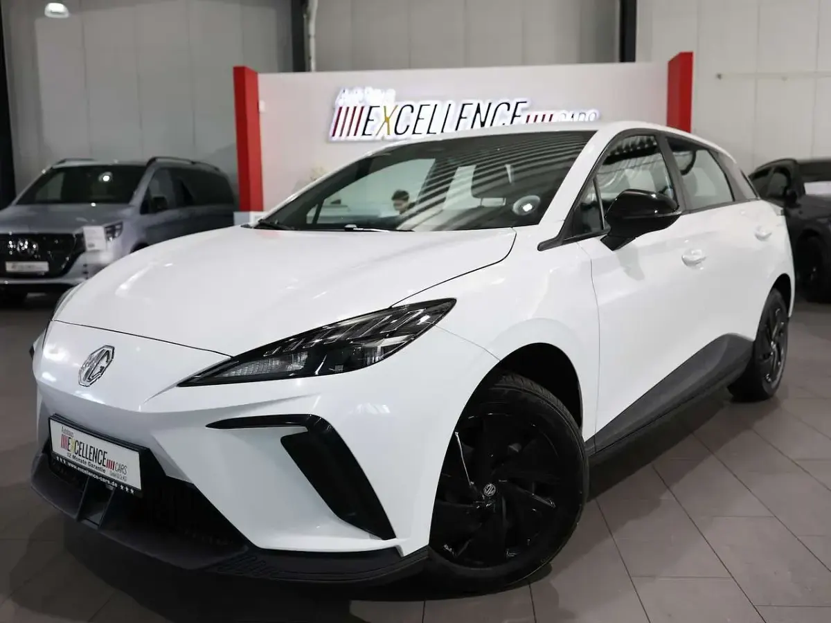 Occasion MG MG4 EV 125 kW (170 ch) 2023 Blanc Citadine