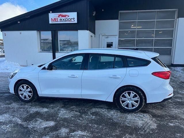 Gebraucht Ford Focus Titanium 120 PS (88 kW) 2020 Weiß Limousine