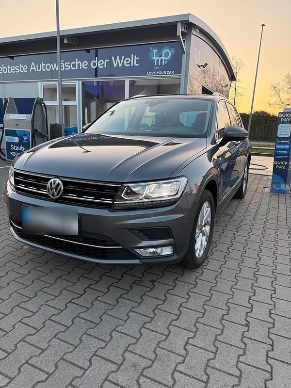 Gebraucht VW Tiguan 190 PS (139 kW) 2017 Grau SUV