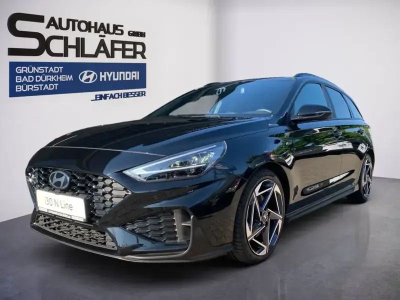 Abyss black / mic Gebraucht 2024 Hyundai i30 N Line Kombi | 25.480 € (Fairer Preis) - Bild 1/1