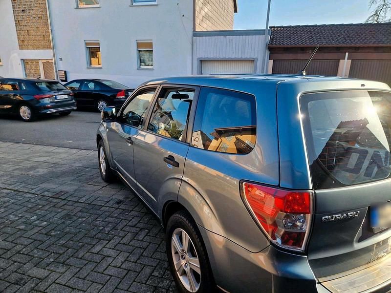 Gebraucht Subaru Forester 147 PS (108 kW) 2010 Grün SUV