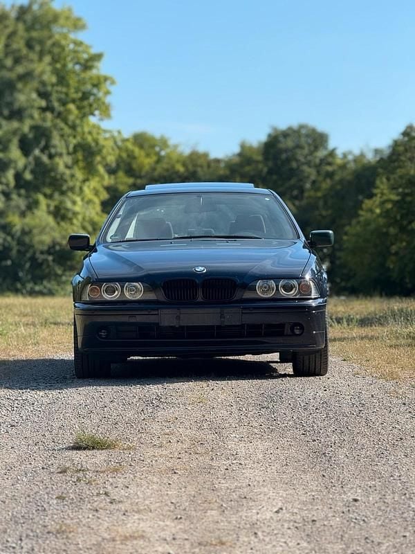 Blau Gebraucht 2001 BMW 525 Limousine | 2.500 € (Superpreis) - Bild 1/4