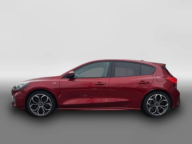 Gebraucht Ford Focus ST-Line 150 PS (110 kW) 2021 Rot Limousine